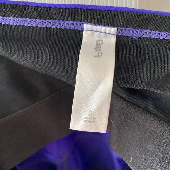 NWOT GapFit Sport Tank Amazing Color - Picture 3 of 3